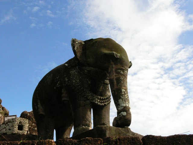 アンコールワット 遺跡 世界遺産 鉱物 石 カンボジア シェムリアップ。 東南アジア最大級の石造建造物アンコール遺跡 ―石から探る遺跡の