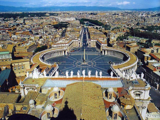 ローマ 少人数で行くバチカン市国+システィーナ礼拝堂半日ツアーの予約