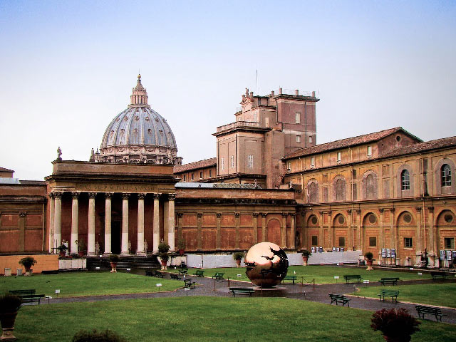 バチカン美術館予約入場チケット付き！システィーナ礼拝堂＆特別通路を