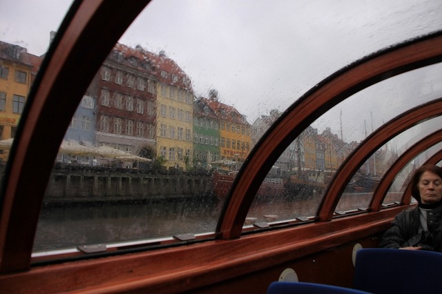 デンマーク コペンハーゲン運河クルーズ乗船チケット