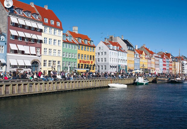 デンマーク コペンハーゲン運河クルーズ乗船チケット（ニューハウン発