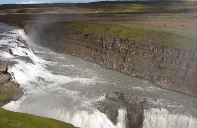 アイスランド グトルフォスの滝、ゲイシール間欠泉＆シンクヴェトリル