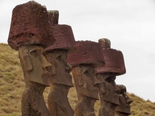イースター島！アフ・アキビの7体のモアイ像を訪れる半日ツアー
