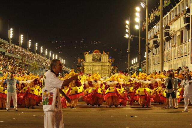 リオのカーニバル鑑賞チケットと送迎セット|ホットホリデー