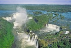 混載なので格安！アルゼンチン側 イグアスの滝 1日観光【フォスドイグアス発/英語ガイド】