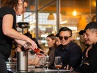 ヤラバレーで地元グルメを満喫!ヒールズビル散策も楽しめる日帰りツアー