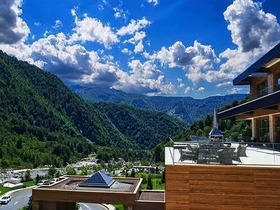 バクー市内観光＆アブシェロン半島＆ガバラ 4泊5日【バクー空港発着/ ホテル＋空港送迎＋ツアー/ 英語ガイド】