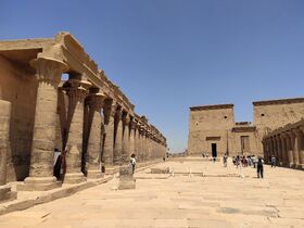 アスワン1日観光！アスワンハイダム、イシス神殿、ヌビア村訪問【プライベート/ 日本語ガイド】
