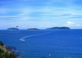 2島めぐり サピ島とマムティック島【日本語ガイド】