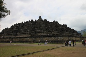 ボロブドゥールとプランバナン2大世界遺産 日帰り（ジョグジャカルタ発）