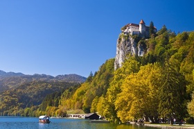 日帰りで！隣国スロベニアの首都リュブリャナとブレッド湖１日観光ツアー（ザグレブ発着）