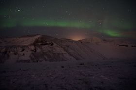 アイスランドでオーロラ鑑賞 5日間 [航空券・オーロラツアー・宿3泊] ニューヨーク発