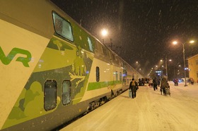 ロヴァニエミで宿からオーロラ鑑賞 6日間 [航空券・ガラスイグルー2泊・寝台列車1泊・ヘルシンキ1泊] 東京発