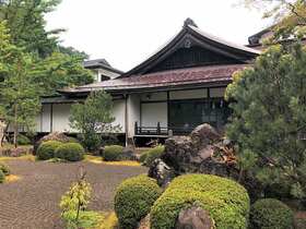 世界遺産 高野山のお寺に泊まる！遍照尊院（へんじょうそんいん）1泊2日【成田空港発 関西空港行 JETSTAR利用/ 宿坊1泊/ 体験】