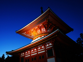 1200年以上続く密教の聖地高野山・伽藍(ガラン）ナイトツアー！【和歌山県高野山】