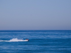 水上バイク体験！海の上を滑走してスリル満点【徳之島】