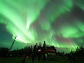 オーロラ鑑賞ツアー【フェアバンクス発/ オーロラハスキーロッジ /8月下旬～4月中旬限定】