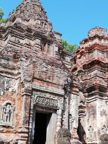 ロリュオス遺跡、キリングフィールド、戦争博物館行きました