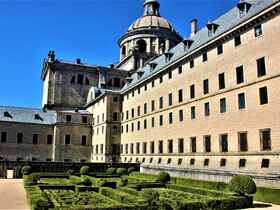 マドリードのエル・エスコリアル修道院とその遺跡