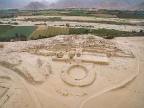 南北アメリカ大陸で最古の都市遺跡とも考えられている