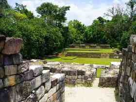 キリグアの遺跡公園と遺跡群