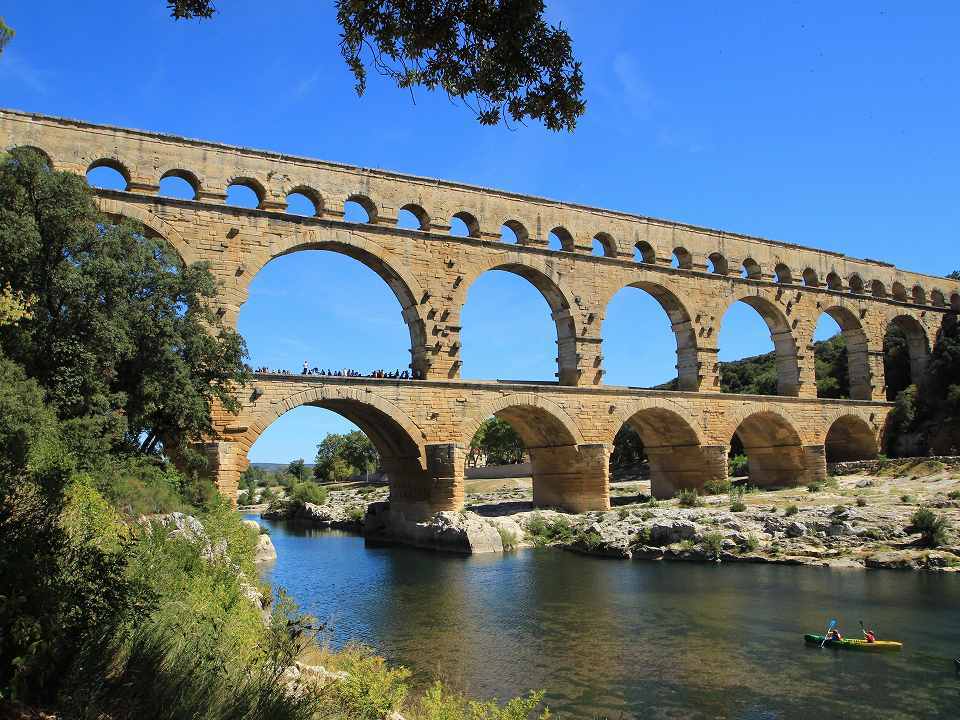 ポン・デュ・ガール（ローマの水道橋）