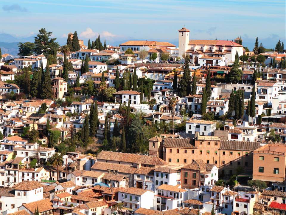 世界遺産 グラナダのアルハンブラ、ヘネラリーフェ、アルバイシン地区