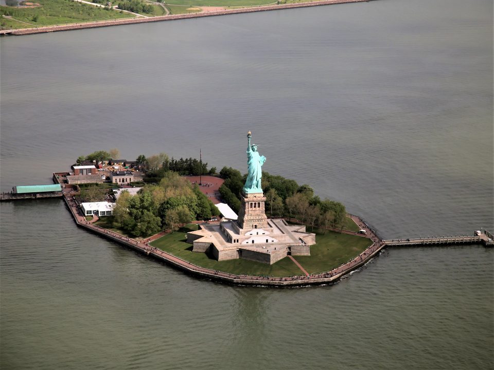 世界遺産 自由の女神像|ホットホリデー