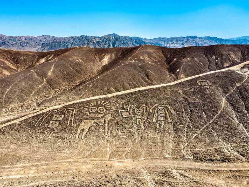 世界遺産 ナスカとパルパの地上絵|ホットホリデー